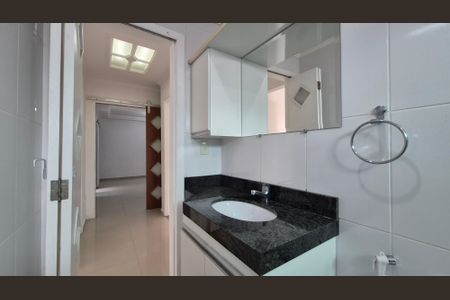 Apartamento à venda com 81m², 3 quartos e 2 vagasBanheiro