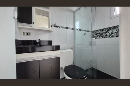 Apartamento à venda com 81m², 3 quartos e 2 vagasBanheiro da suíte