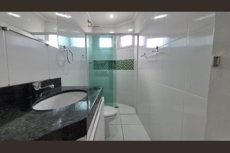 Apartamento à venda com 81m², 3 quartos e 2 vagasBanheiro