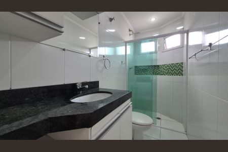 Apartamento à venda com 81m², 3 quartos e 2 vagasBanheiro