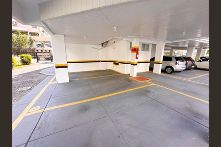 Garagem de apartamento para alugar com 2 quartos, 85m² em Itacorubi, Florianópolis