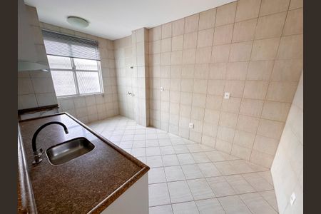 Cozinha de apartamento para alugar com 2 quartos, 85m² em Itacorubi, Florianópolis