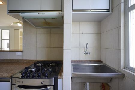 Área de Serviço de apartamento para alugar com 2 quartos, 85m² em Itacorubi, Florianópolis