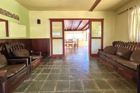 Sala de casa para alugar com 6 quartos, 230m² em Campeche, Florianópolis