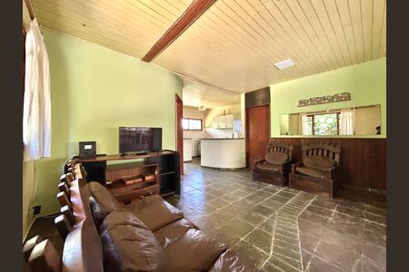 Sala de casa para alugar com 6 quartos, 230m² em Campeche, Florianópolis