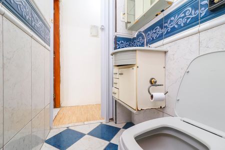 Banheiro social de casa à venda com 3 quartos, 220m² em Jardim Sao Carlos (zona Leste), São Paulo