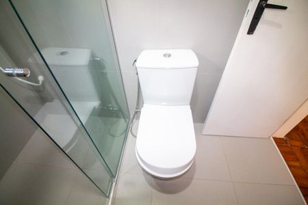 Casa à venda com 71m², 2 quartos e 2 vagasBanheiro social