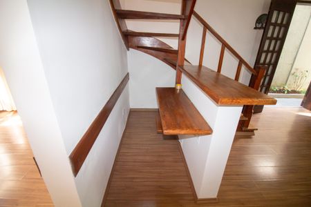 Casa à venda com 71m², 2 quartos e 2 vagasSala - Bar
