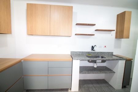 Casa à venda com 71m², 2 quartos e 2 vagasCozinha