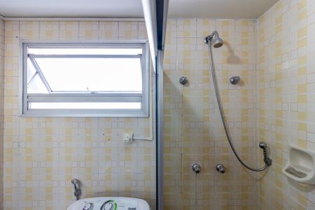 Apartamento à venda com 60m², 2 quartos e 1 vaga Apartamento à venda com 60m², 2 quartos e 1 vagaBanheiro