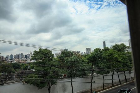 Apartamento para alugar com 122m², 2 quartos e 1 vaga Apartamento para alugar com 122m², 2 quartos e 1 vagaQuarto