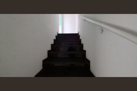 Apartamento à venda com 90m², 2 quartos e 2 vagasEscada Cobertura