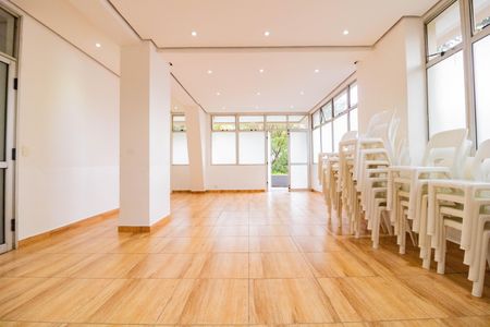 Apartamento à venda com 63m², 2 quartos e 1 vagaÁrea comum