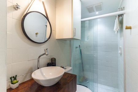 Banheiro de kitnet/studio para alugar com 1 quarto, 30m² em Campos Elíseos, São Paulo