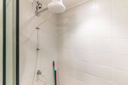 Banheiro de kitnet/studio para alugar com 1 quarto, 30m² em Campos Elíseos, São Paulo