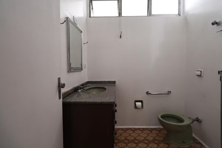 Apartamento à venda com 80m², 3 quartos e 1 vaga Apartamento à venda com 80m², 3 quartos e 1 vagaBanheiro