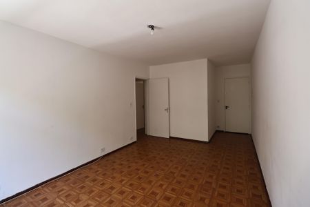Apartamento à venda com 80m², 3 quartos e 1 vaga Apartamento à venda com 80m², 3 quartos e 1 vagaSala