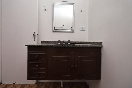 Apartamento à venda com 80m², 3 quartos e 1 vaga Apartamento à venda com 80m², 3 quartos e 1 vagaBanheiro