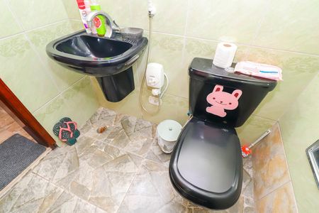 Casa à venda com 165m², 3 quartos e 1 vagaBanheiro 1