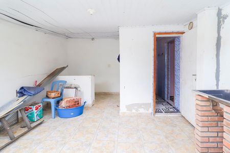 Casa à venda com 165m², 3 quartos e 1 vagaÁrea de Serviço