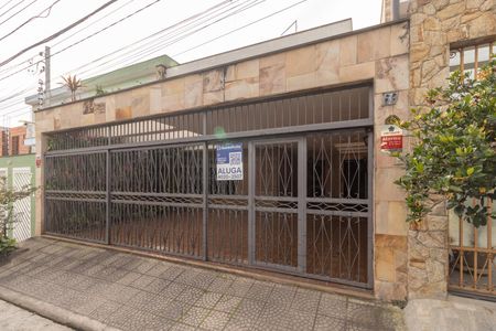 Casa para alugar com 4 quartos, 255m² em Jardim Piqueroby, São Paulo