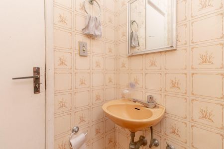 Casa para alugar com 4 quartos, 255m² em Jardim Piqueroby, São Paulo