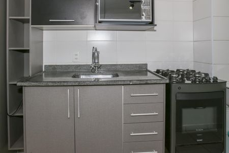 Apartamento para alugar com 32m², 1 quarto e sem vaga Apartamento para alugar com 32m², 1 quarto e sem vagaCozinha e Área de Serviço