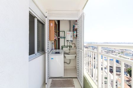 Apartamento para alugar com 48m², 2 quartos e 1 vaga Apartamento para alugar com 48m², 2 quartos e 1 vagaVaranda e Área de Serviço