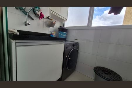 Apartamento à venda com 59m², 2 quartos e 1 vagaArea de serviço