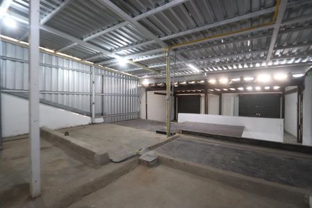 Casa para alugar com 200m², 3 quartos e 3 vagasDepósito
