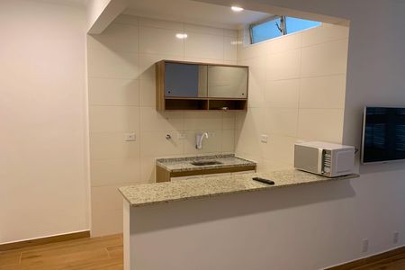Studio para alugar com 31m², 1 quarto e 1 vaga Studio para alugar com 31m², 1 quarto e 1 vagaCozinha e Área de Serviço