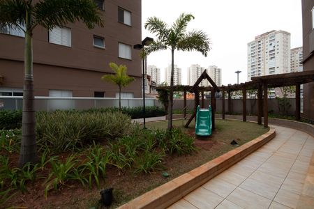 Apartamento para alugar com 50m², 2 quartos e 1 vaga Apartamento para alugar com 50m², 2 quartos e 1 vagaÁrea comum - Playground
