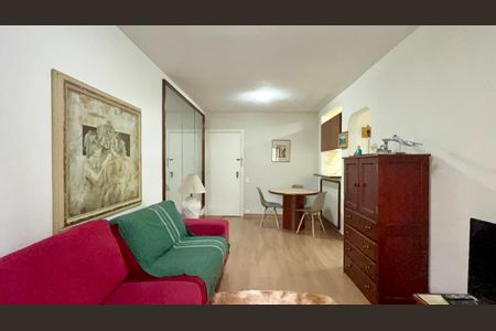 Apartamento à venda com 45m², 1 quarto e 1 vagaSala