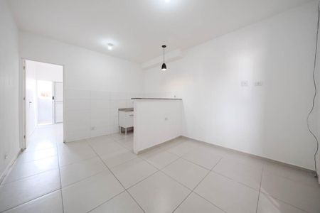 Sala/Cozinha de apartamento para alugar com 1 quarto, 30m² em Parque Císper, São Paulo