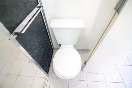 Banheiro social de apartamento à venda com 1 quarto, 40m² em Santo Amaro, São Paulo