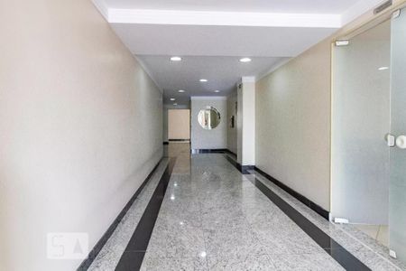 Apartamento à venda com 80m², 3 quartos e 1 vagaÁrea comum - Hall