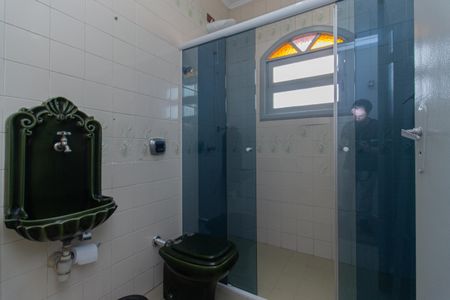 Casa à venda com 477m², 4 quartos e 4 vagasBanheiro