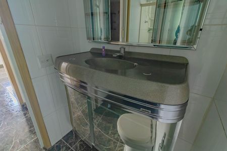 Apartamento para alugar com 72m², 2 quartos e 1 vaga Apartamento para alugar com 72m², 2 quartos e 1 vagaBanheiro Social