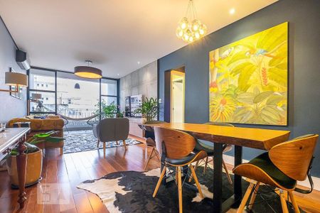 Sala de apartamento à venda com 2 quartos, 95m² em Cerqueira César, São Paulo