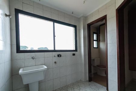 Apartamento para alugar com 124m², 3 quartos e 2 vagas Apartamento para alugar com 124m², 3 quartos e 2 vagasÁrea de Serviço