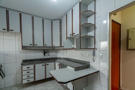 Apartamento para alugar com 124m², 3 quartos e 2 vagas Apartamento para alugar com 124m², 3 quartos e 2 vagasCozinha