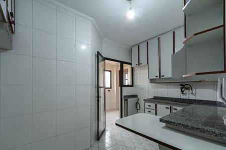 Apartamento para alugar com 124m², 3 quartos e 2 vagas Apartamento para alugar com 124m², 3 quartos e 2 vagasCozinha