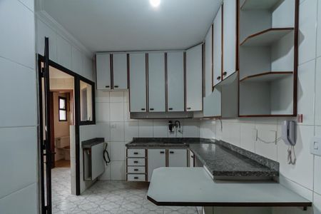 Apartamento para alugar com 124m², 3 quartos e 2 vagas Apartamento para alugar com 124m², 3 quartos e 2 vagasCozinha