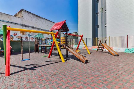 Apartamento à venda com 54m², 2 quartos e 1 vaga Apartamento à venda com 54m², 2 quartos e 1 vagaÁrea comum - Playground