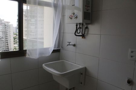 Apartamento à venda com 70m², 2 quartos e 1 vagaÁrea de Serviço