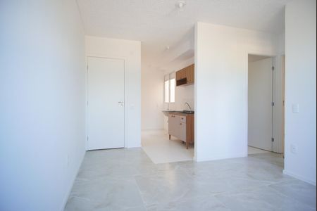Sala de apartamento para alugar com 2 quartos, 74m² em Rubem Berta, Porto Alegre