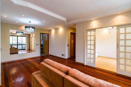 Apartamento para alugar com 155m², 3 quartos e 3 vagas Apartamento para alugar com 155m², 3 quartos e 3 vagasSala