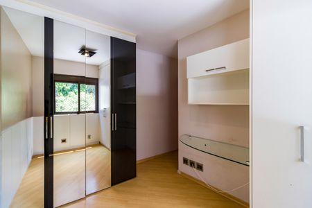 Apartamento para alugar com 155m², 3 quartos e 3 vagas Apartamento para alugar com 155m², 3 quartos e 3 vagasSuíte 2