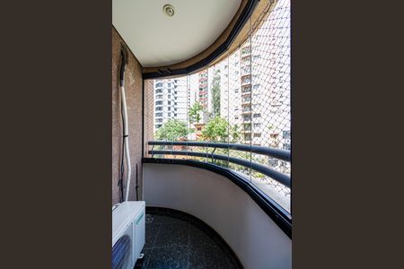 Apartamento para alugar com 155m², 3 quartos e 3 vagas Apartamento para alugar com 155m², 3 quartos e 3 vagasSacada da Suíte 1