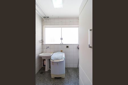 Apartamento para alugar com 155m², 3 quartos e 3 vagas Apartamento para alugar com 155m², 3 quartos e 3 vagasÁrea de Serviço